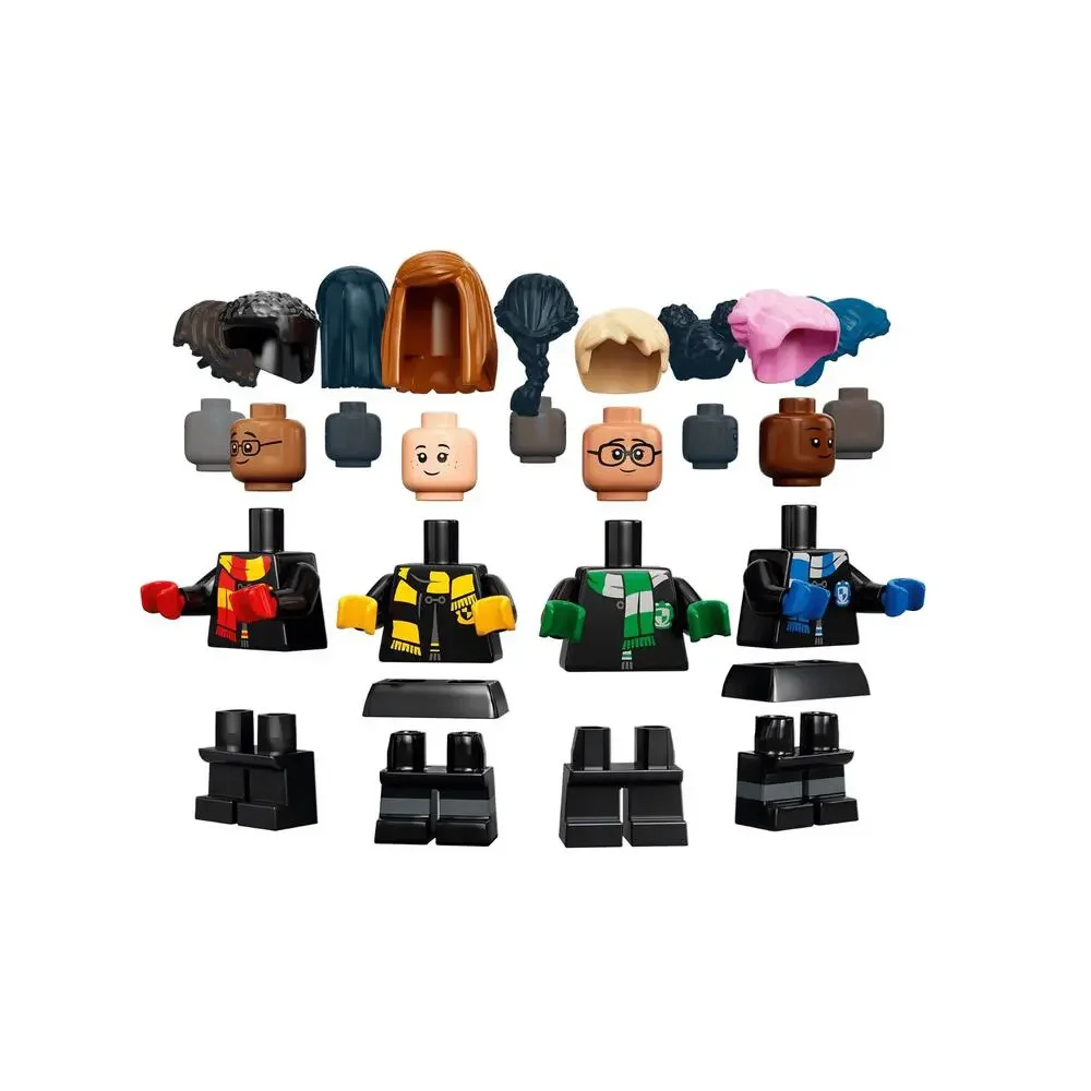 Harry Potter Hogwarts Magical Trunk Mini Figures and Accessories
